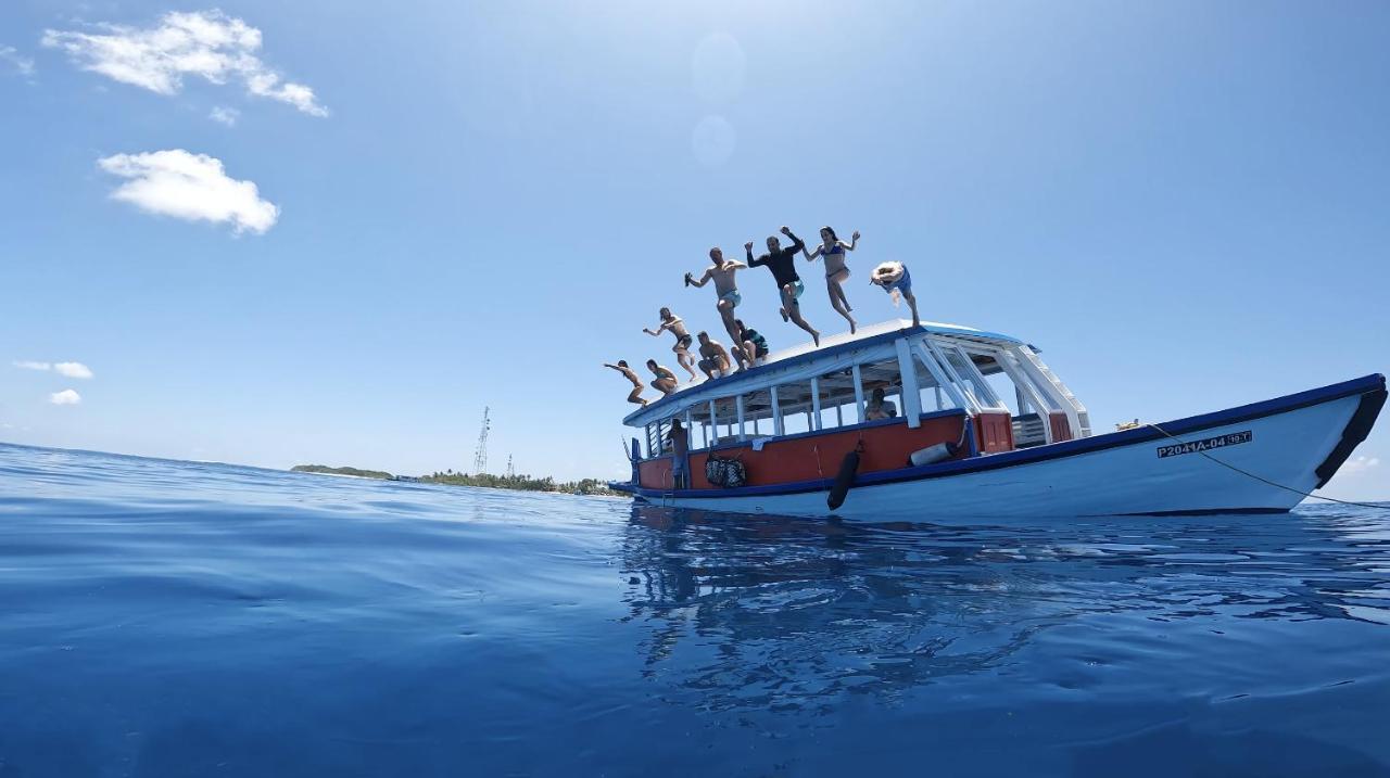 Surf Yoga Camp Ξενοδοχείο Thulusdhoo Εξωτερικό φωτογραφία